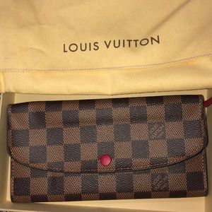 Louis Vuitton Emilie wallet